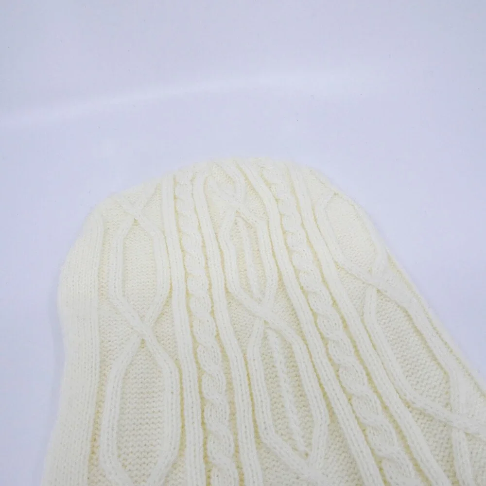 Cobra Winter Hat Womens One‎ Size White Cable Knit Preppy Cap Car Ouray Sports